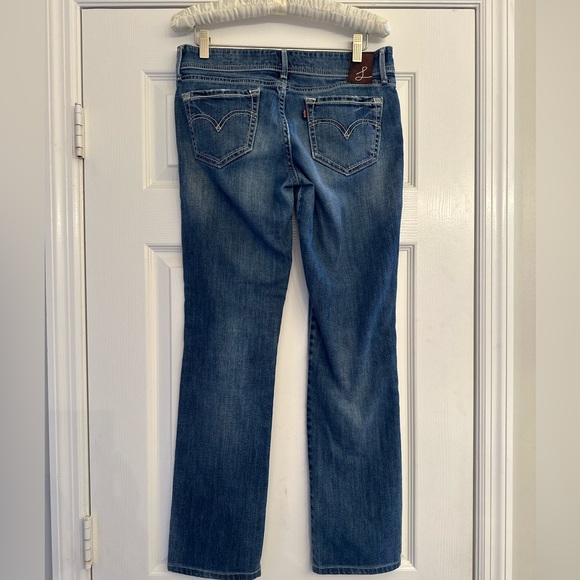 Levi’s straight leg classic denim dark wash women’s Sz 28 waist jeans - Picture 4 of 7